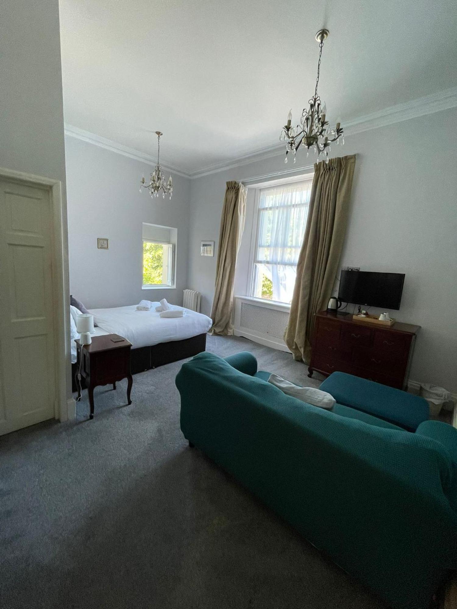 Crofton House 3* Torquay